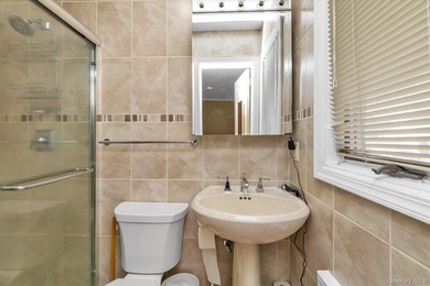 Updated 4-bedroom, 2.5-bath split-level home in Oceanside - - photo 13