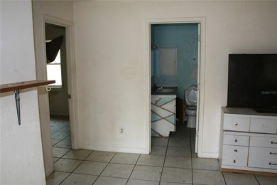 *Real Estate Only* Convenience Store (presently Leased for next - photo 16