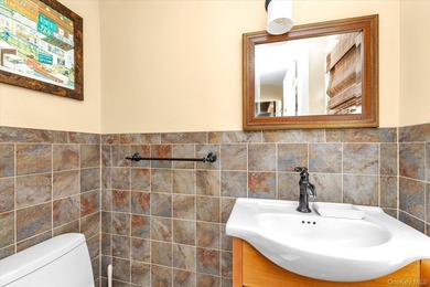 Updated 4-bedroom, 2.5-bath split-level home in Oceanside - - photo 18