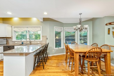 Welcome to this meticulously maintained Colonial, lovingly cared - photo 18