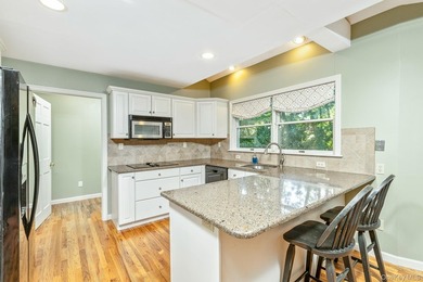 Welcome to this meticulously maintained Colonial, lovingly cared - photo 19