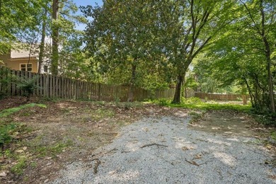 Welcome to this Beautifully Renovated 1930s White Brick Bungalow - photo 30