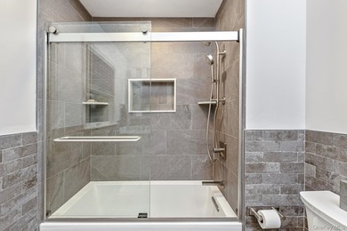 Welcome to this meticulously maintained Colonial, lovingly cared - photo 30