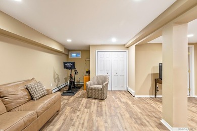 Welcome to this meticulously maintained Colonial, lovingly cared - photo 36