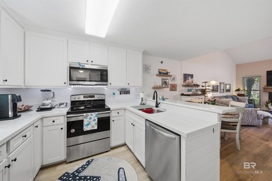 Centrally located in the heart of Gulf Shores, Lakewood Villas - photo 9