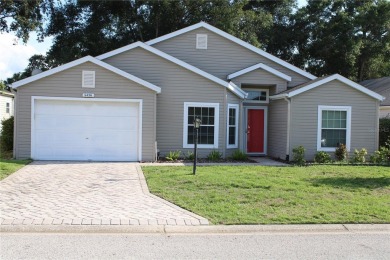 Lake Home Sale Pending in Leesburg, Florida