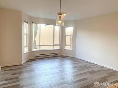 Gorgeous Top floor 2 bedrooms/2 baths, and a great open floor - photo 4