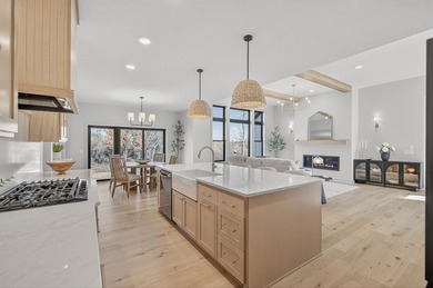 Gorgeous Custom Rambler by Sharper Homes. You Will Appreciate - photo 16