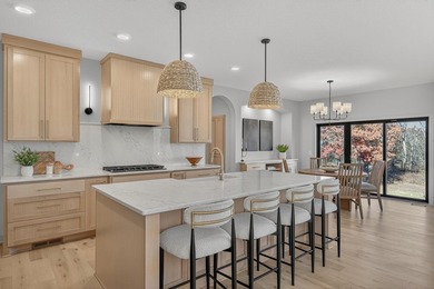 Gorgeous Custom Rambler by Sharper Homes. You Will Appreciate - photo 17