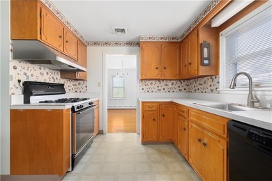 Coastal Living at Its Best! Welcome to 118 Wolcott Avenue on - photo 17
