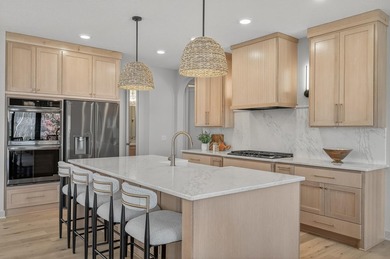 Gorgeous Custom Rambler by Sharper Homes. You Will Appreciate - photo 18