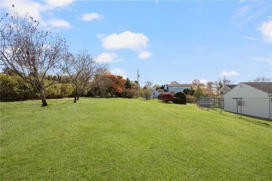 Coastal Living at Its Best! Welcome to 118 Wolcott Avenue on - photo 31