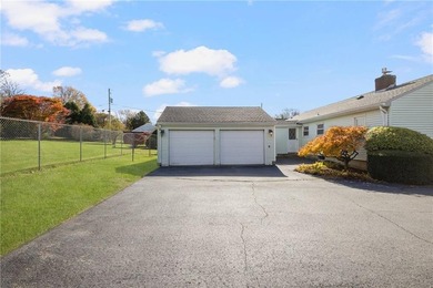 Coastal Living at Its Best! Welcome to 118 Wolcott Avenue on - photo 36