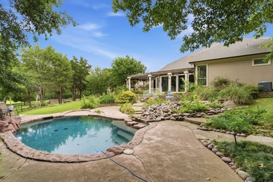Stunning custom one story home in half acre lot located in an - photo 37