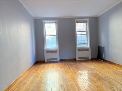Huge 900 sq.ft. 1-Bedroom co-op in the heart of Midwood! This - photo 8