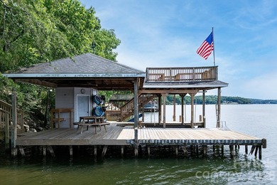 Wake up to breathtaking main channel views of Lake Tillery and - photo 3