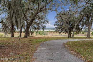 Lake Lot For Sale in Keystone Heights, Florida