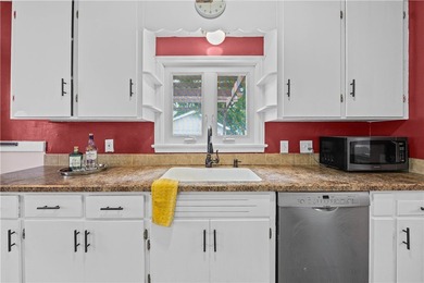 Welcome to this charming and beautifully maintained home located - photo 19
