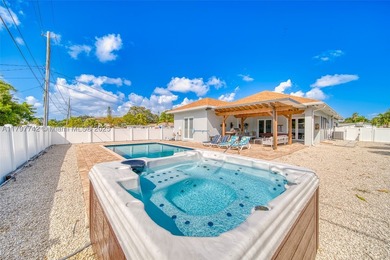 This exquisite property, constructed in 2018, offers the perfect - photo 8