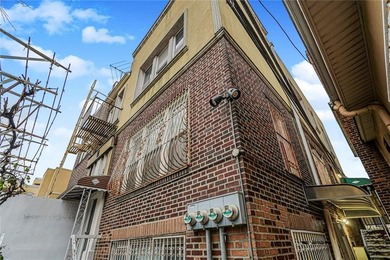 3 family brick home. 2249 SQFT of living space. A great - photo 3