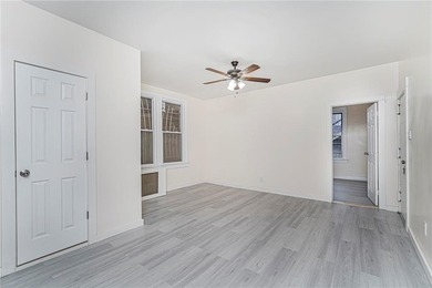 3 family brick home. 2249 SQFT of living space. A great - photo 8