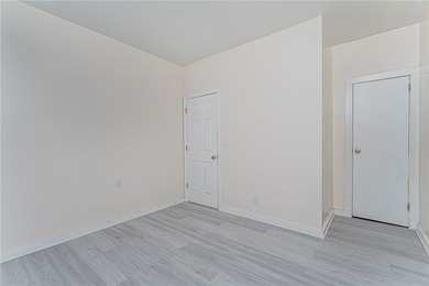 3 family brick home. 2249 SQFT of living space. A great - photo 10