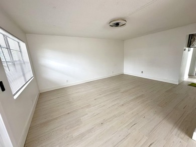 Spectacular & Move-in Ready First floor corner unit in 55+ - photo 11
