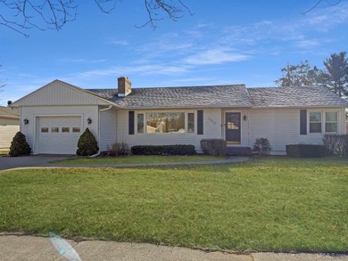 Lake Michigan - Delta County Home For Sale in Escanaba Michigan