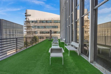 Solid Investment - South Beach Office Space Fully Equipped & - photo 12
