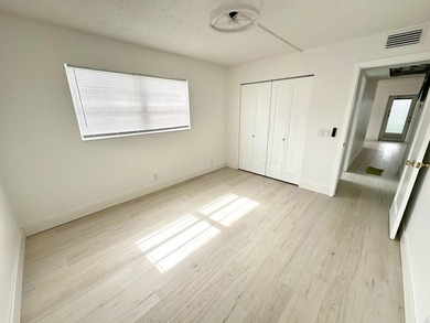 Spectacular & Move-in Ready First floor corner unit in 55+ - photo 13