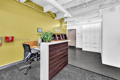 Solid Investment - South Beach Office Space Fully Equipped & - photo 18