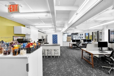 Solid Investment - South Beach Office Space Fully Equipped & - photo 21