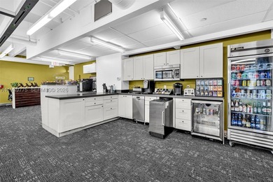 Solid Investment - South Beach Office Space Fully Equipped & - photo 23