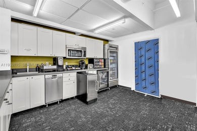Solid Investment - South Beach Office Space Fully Equipped & - photo 24
