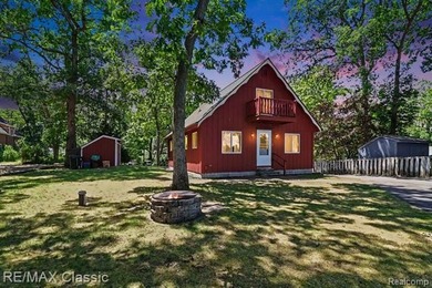 Escape to the peaceful living beauty of lake living in this - photo 30