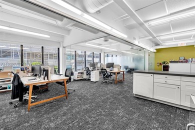Solid Investment - South Beach Office Space Fully Equipped & - photo 31