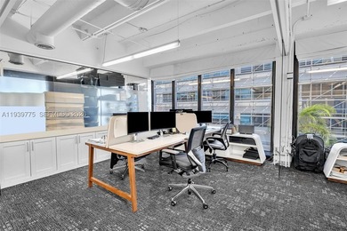 Solid Investment - South Beach Office Space Fully Equipped & - photo 32