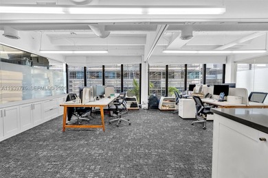 Solid Investment - South Beach Office Space Fully Equipped & - photo 33