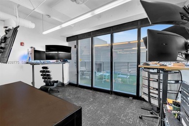 Solid Investment - South Beach Office Space Fully Equipped & - photo 44