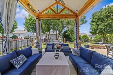Welcome to the charming Glen Grove community, convenient to all - photo 5