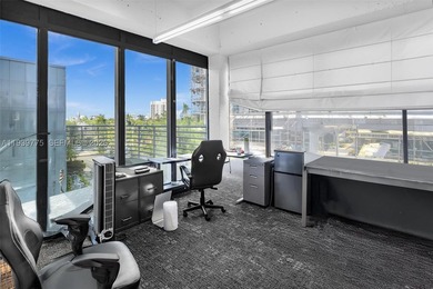 Solid Investment - South Beach Office Space Fully Equipped & - photo 50