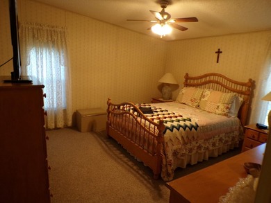 Discover comfort and affordability in this well-maintained 1988 - photo 5