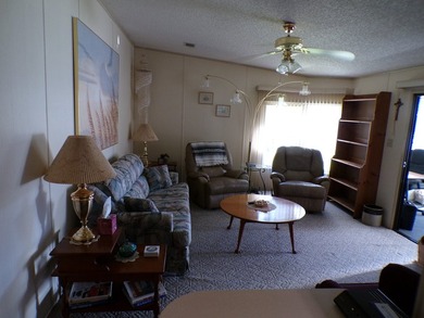 Discover comfort and affordability in this well-maintained 1988 - photo 8