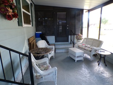 Discover comfort and affordability in this well-maintained 1988 - photo 9