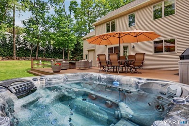 Nestled in a prestigious cul-de-sac in southern New Fairfield - photo 20