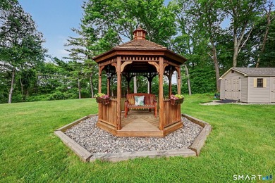 Nestled in a prestigious cul-de-sac in southern New Fairfield - photo 22