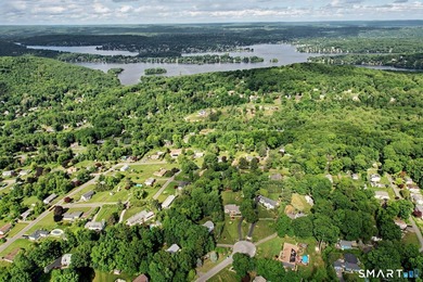 Nestled in a prestigious cul-de-sac in southern New Fairfield - photo 28