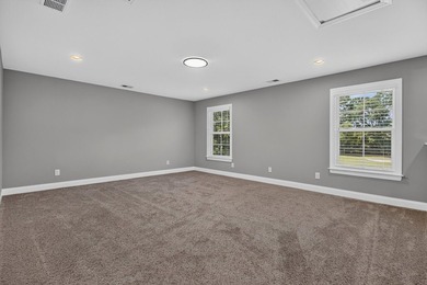 Experience the golf course lifestyle, complete with luxurious - photo 29
