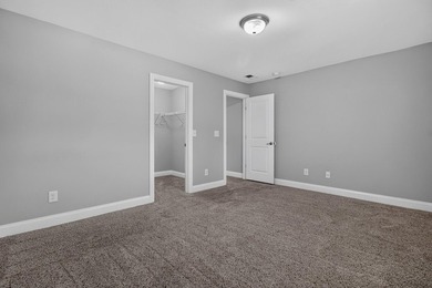 Experience the golf course lifestyle, complete with luxurious - photo 37