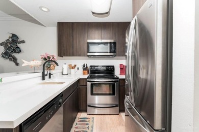 Located in one of the most sought after SPI complexes, this well - photo 4